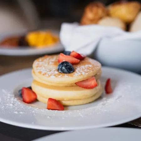 Burgus Tribute & Design 4*