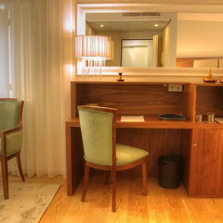 Hotel Burgus Tribute & Design