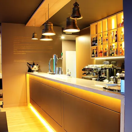 酒店 Burgus Tribute & Design 4*