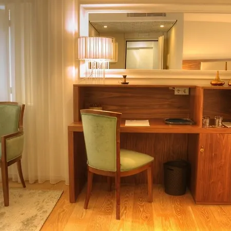 Burgus Tribute & Design Hotel 4*